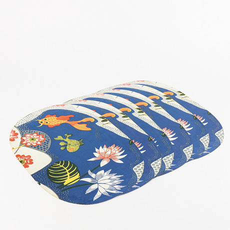 JOSEF FRANK. Bordsunderlägg 6 st, "Guldfisk" Firma Svenskt Tenn. på auktion hos Karlstad Hammarö Auktionsverk
