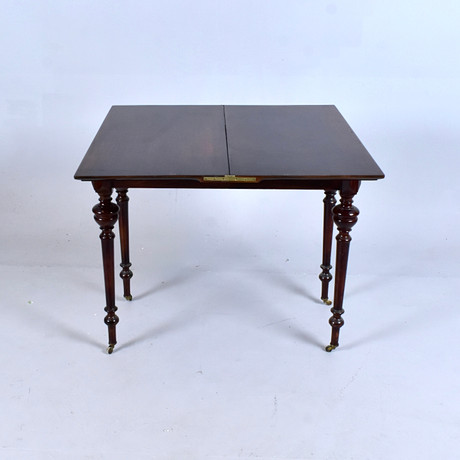 SPELBORD, mahogny, 1900-tal. på auktion hos Halmstads Auktionskammare