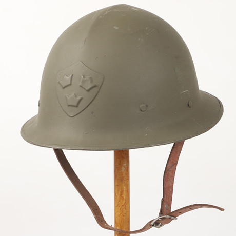 HJÄLM, Svenska armén, 1900-tal. på auktion hos Helsingborgs Auktionskammare
