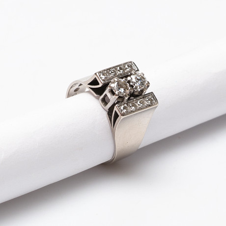 RING, vitguld, diamanter, Hellström & Åhrling Ab, Stockholm, 1983, 18k, ca 7,4 gram. på auktion hos Gomér & Andersson Linköping