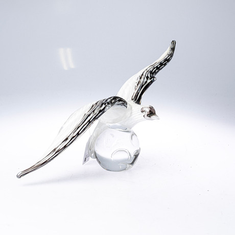 FIGURIN, "Skrattmås", glas, FM Ronneby. på auktion hos Handelslagret Auktionsservice