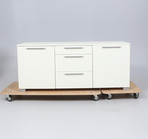 SIDEBOARD, samtida, Voice. på auktion hos Gomér & Andersson Linköping