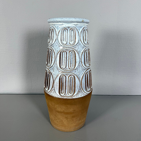 MARIANNE STARCK (1938–2007), Golvvas, 1960/70-tal, design för Michael Andersen & Son, Bornholm, Danmark, delvi på auktion hos Skandia Auktion