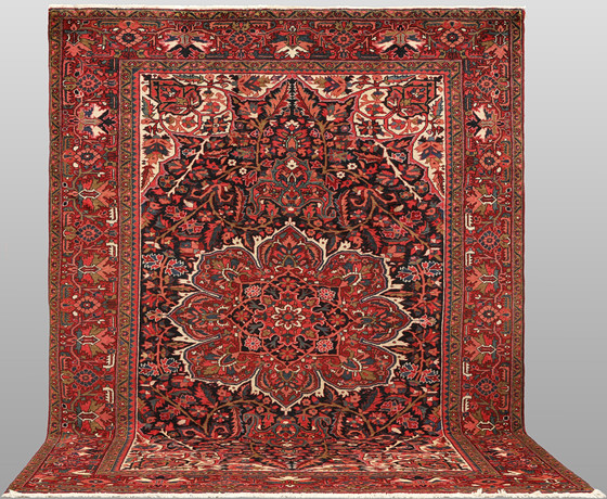 MATTA, heriz, semiantik, cirka 344 x 258 cm. på auktion hos RA Auktionsverket Norrköping