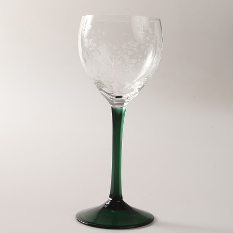 VINGLAS, 12 stycken, glas med blomdekor, 1900-tal. på auktion hos Helsingborgs Auktionskammare