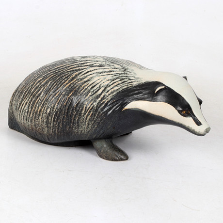 PAUL HOFF. Figurin, "Meles meles/Grävling", stengods, Gustavsbergs studio. på auktion hos Stadsauktion Sundsvall
