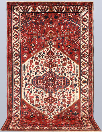 MATTA. Baktiari fine, 303 x 169 cm. på auktion hos Södermanlands Auktionsverk