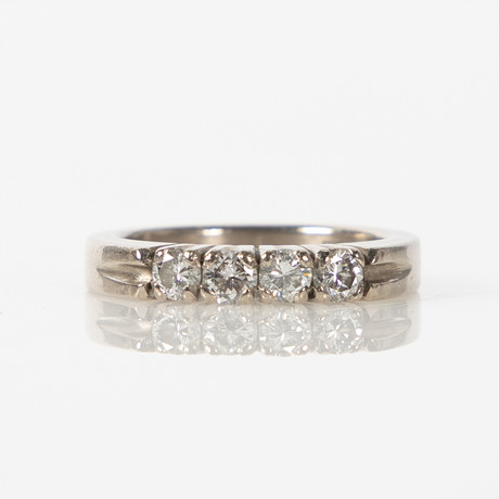 RING, 18K vitguld. på auktion hos Stockholms Auktionsverk Helsingborg