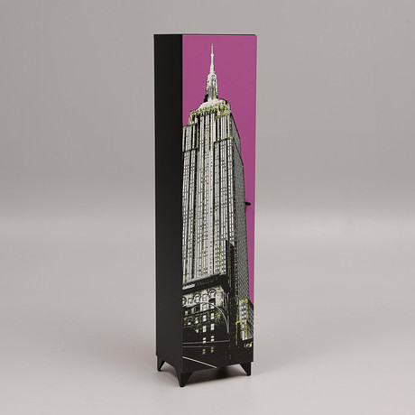RUTGER ANDERSSON. Skåp, "New York", ur serien Gallerie, Tenzo, 2008. på auktion hos Auktionsbyrån Varberg