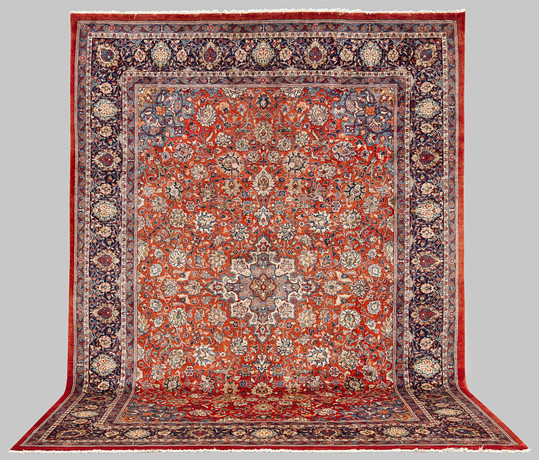 MATTA. Saruk, 375 x 273 cm. på auktion hos Södermanlands Auktionsverk