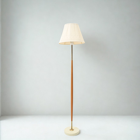 GOLVLAMPA, Teak, 1950/1960-tal. på auktion hos Falun Auktionsbyrå