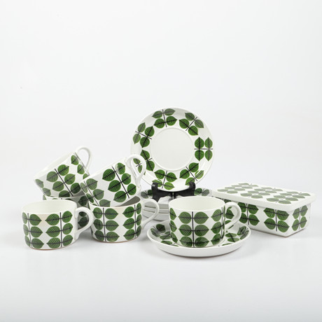 STIG LINDBERG. Plate, “Löja”, Stig Lindberg, Gustavsberg. Ceramics