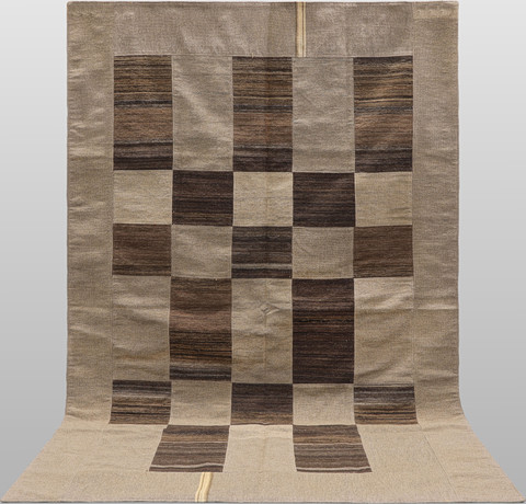 MATTA. Patchwork, 290 x 175 cm. på auktion hos Södermanlands Auktionsverk