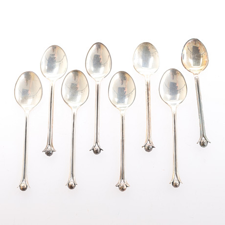 KAFFESKEDAR, 8 stycken, dekor med golfboll, silver. på auktion hos RA Auktionsverket Norrköping