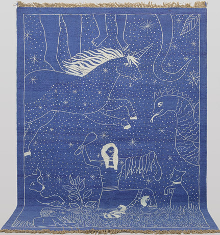 MATTA, Kelim med handbroderad dekor, cirka 180 x 122 cm. på auktion hos RA Auktionsverket Norrköping