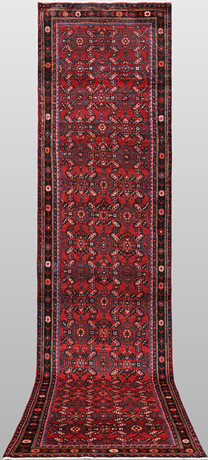 MATTA. Hamadan gallerimodell, 435 x 104 cm. på auktion hos Södermanlands Auktionsverk