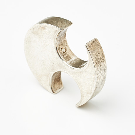 IBE DAHLQUIST & OLOV BARVE, ring, sterlingsilver, Visby (stämplar saknas). på auktion hos Stockholms Auktionsverk Magasin 5