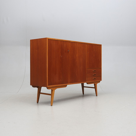 SIDEBOARD, teak, 1900-talets andra hälft. på auktion hos Gomér & Andersson Norrköping