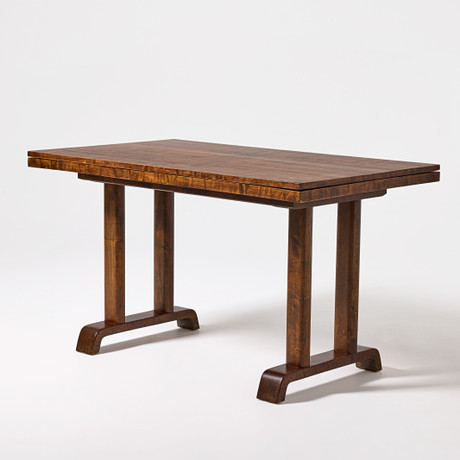 AXEL LARSSON. Matbord, Svenska Möbelfabrikerna, Bodafors 1930-tal, ur 1000-serien, bonad björk. på auktion hos Stockholms Auktionsverk Magasin 5