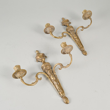 APPLIQUER 1 par mässing, Gustaviansk stil, 1900-tal. på auktion hos Metropol Auktioner