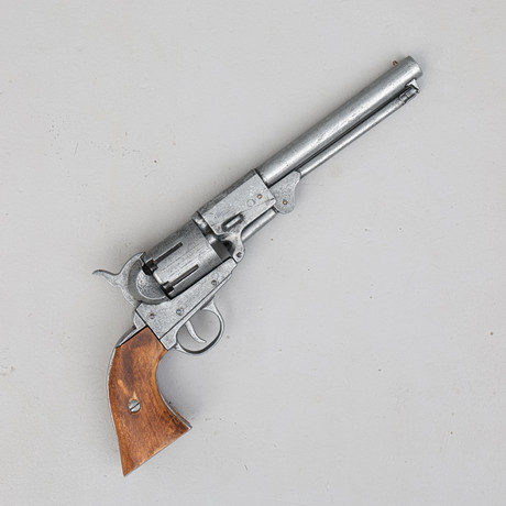 GENERAL CUSTER'S REVOLVER, replica, Franklin Mint. Weapons