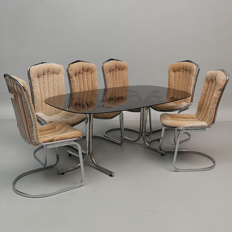 MATGRUPP, 7 delar, kromat stål & glas, Italien, 1970-tal. på auktion hos Ekenbergs Auktioner