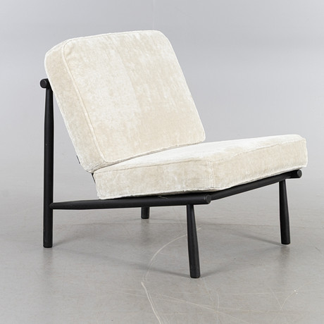 ALF SVENSSON. Fåtölj, "Domus chair wood", formgiven 1955, designad av DUX, samtida. på auktion hos Stockholms Auktionsverk Helsingborg