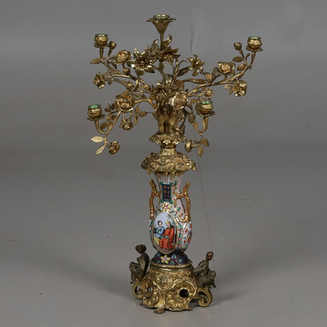 KANDELABER, 5 ljuspunkter, förgylld mässing, porslin, Frankrike, 1800-talets andra hälft. på auktion hos Örebro Stadsauktioner