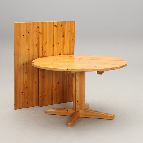 KARIN MOBRING. Matbord, "Klacken", IKEA, 1980-tal. på auktion hos Crafoord Auktioner Malmö