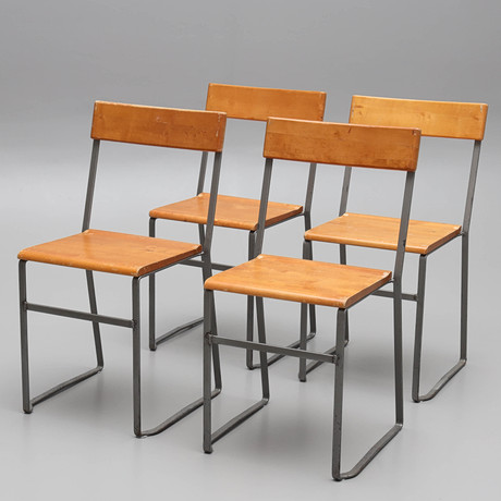 STOLAR, 4 st, stål & fernissad björk, "Stol 10 stapelbar", brickmärkta, Grythyttan Stålmöbler, 1940-tal. på auktion hos Auktionsmagasinet Vänersborg