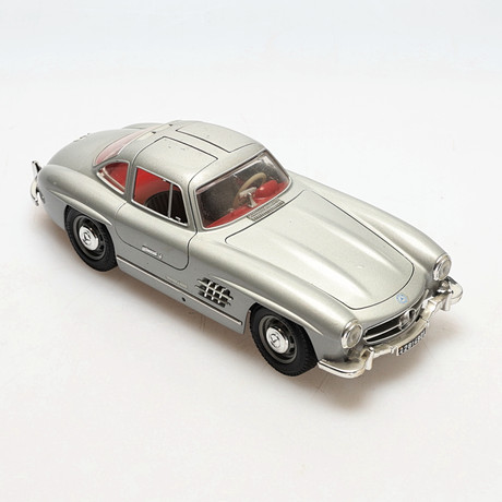 MODELLBIL, plåt/plast, "Mercedes Benz 300 …