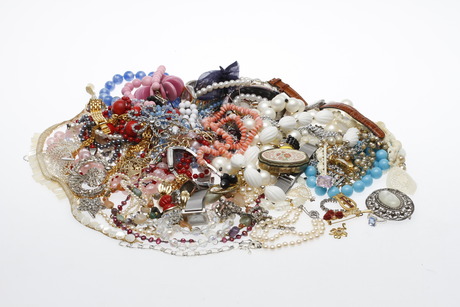 BIJOUTERIER, 1900-2000-tal.