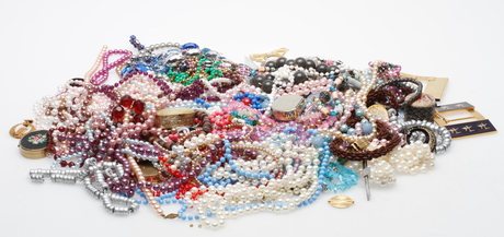 SMYCKEN, diverse bijouterier, 1900 tal.