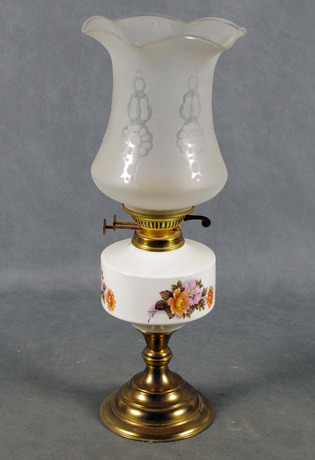 BORDSFOTOGENLAMPA, mässing, glas, porslin.