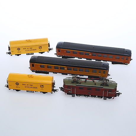 FLEISCHMANN SJ's Da locomotive 1333 with 4 Swedish wagons. Toys - Auctionet