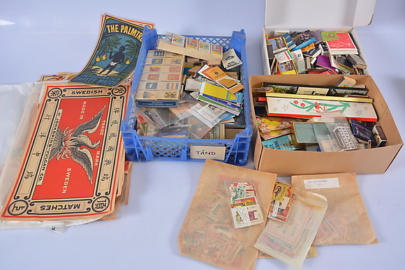 MATCH LABELS AND MATCH BOXES. Miscellaneous - Miscellaneous - Auctionet