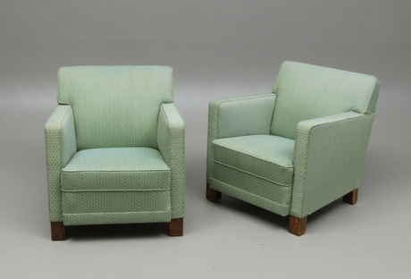 FÅTÖLJER 1 par, 1900-talets första hälft.