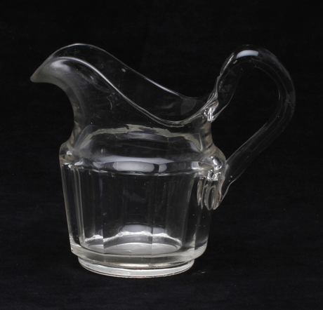 GRÄDDKANNA, glas, 18001900-tal.