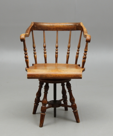 SKRIVBORDSSTOL, tidigt 1900-tal.