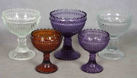 GLASSKÅLAR. 5 stycken, färgat glas.