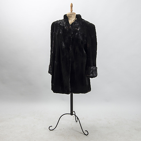FUR, Carl Rasmussen, Helsingborg. Vintage & Designer Fashion - Auctionet