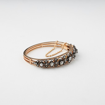 ARMBAND, gammalslipade och rosenslipade diamanter, 14K ...