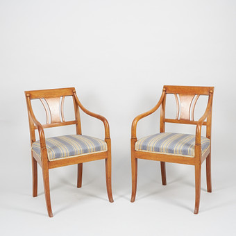 KARMSTOLAR, ett par, Karl Johan-stil, sent 1800-tal.