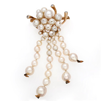 Broche de perlas y diamantes.