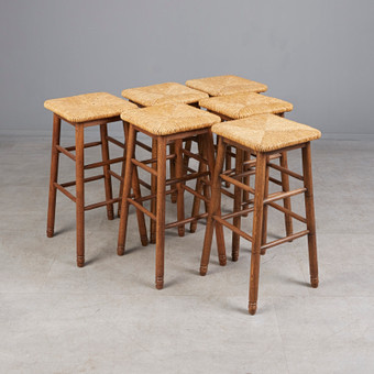 CHARLOTTE PERRIAND. im stil von, Sechs Barhocker / Stoo...