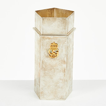 ATELIER BORGILA. Vas, sterlingsilver, Stockholm 2004.