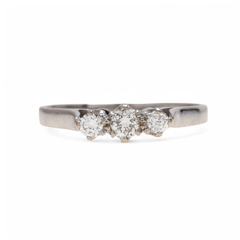 Sortija tresillo inglesa de diamante...