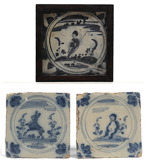 Tres azulejos en loza de Triana, del...