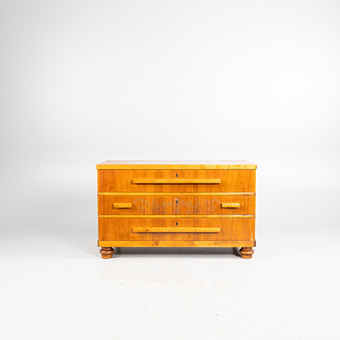 BYRÅ, 3-lådig, art deco, fanerad, 1900-talets första de...