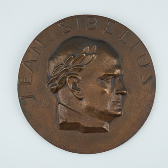 WÄINÖ AALTONEN. RELIEF, Jean Sibelius, brons, monograms...